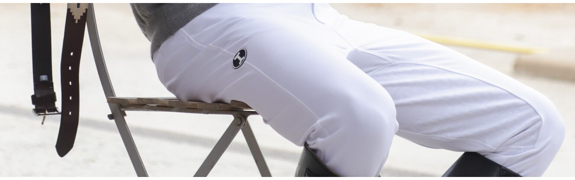 https://www.kronopolo.es/image/cache/catalog/Blog/banner%203/High%20Goal%20Polo%20Whites%20Trousers-1903x596.jpg