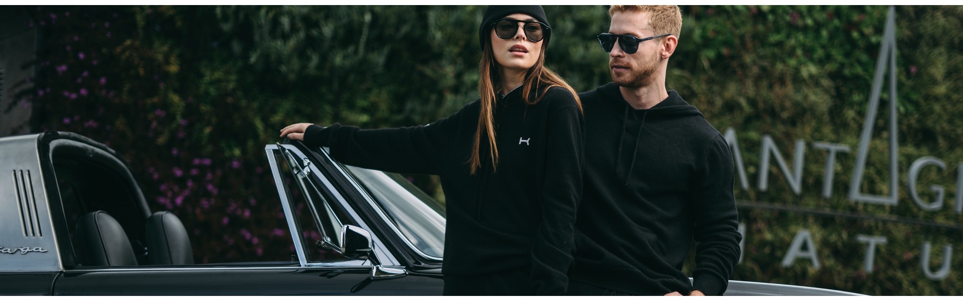 https://www.kronopolo.es/image/cache/catalog/Cashmere/why%20wear%20cashmere%20at%20polo%20games-1903x596.jpg