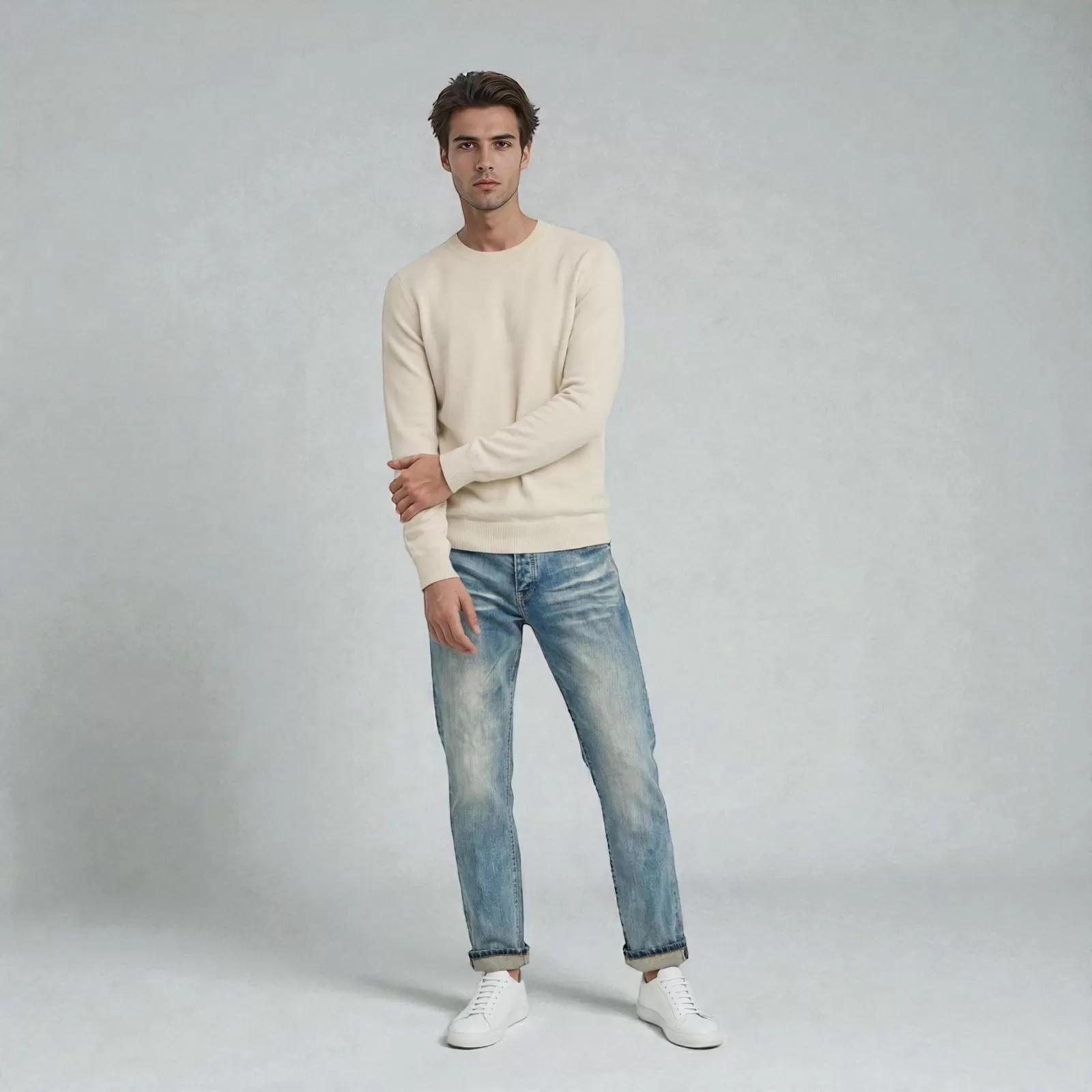 Jersey de cuello redondo de cachemira Beige Claro Jersey de cuello redondo de cachemira Beige Claro